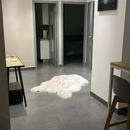 Bel Proche De La Apartment