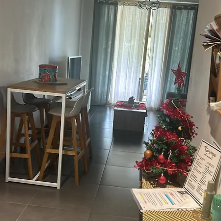 Bel Proche De La Nice