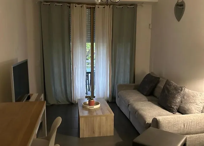 Bel Proche De La